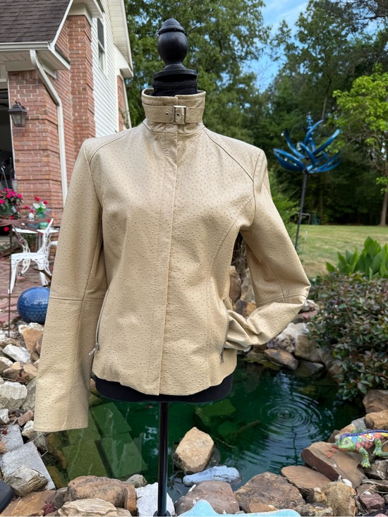 Vera Pelle Jackets & Blazers - Vera Pelle Light Tan Perforated Ostrich embossed Leather Jacket Buckle Collar